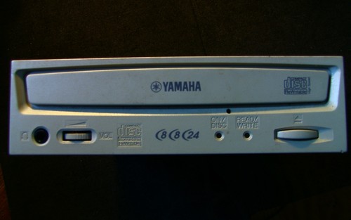 Yamaha crw8824s laufwerk - crw8824s, rw