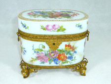 Unikative museale Opalinglas