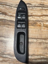 Schalter für Fensterheber Daihatsu Trevis L65 84820B2200 P20035046