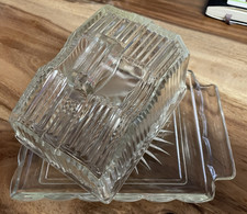 Butterdose / Käseglocke aus Pressglas - antik -