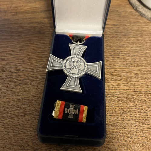 Orden ehrenkreuz der - orden,