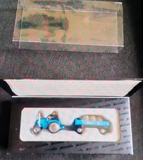Schuco Piccolo 1:90, Lanz Traktor mit Anhänger, Krombacher