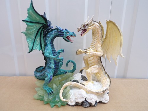Land the dragons - of,