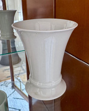 Versand kostenlos ! Edle weiße Royal Porzellan Bavaria KPM Vase Handarbeit