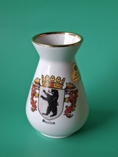 Porzellanvase die als - porzellanvase,,
