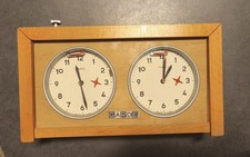 Garde Ruhla DDR Schachuhr -