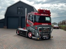 Tekno 85677 Volvo FH05 Traktor