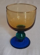 Trinkgläser-Set, 4 Stück in 2 Größen, Kelch Gold, Fuß Blau,Stiel Grün, Römer-Art