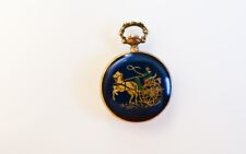 Hübsche kleine Taschenuhr mit Emaillemotiv