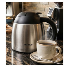 Thermokanne mit Deckel für