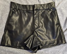 Zara Damen, Kunstleder Shorts