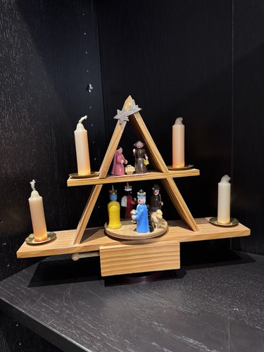 Alte advents pyramide aus - alte,