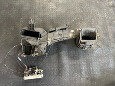 803813015A/Audi 80/90/B3/B4/Typ89/quattro/Coupe/20V/Gebläsekasten/komplett