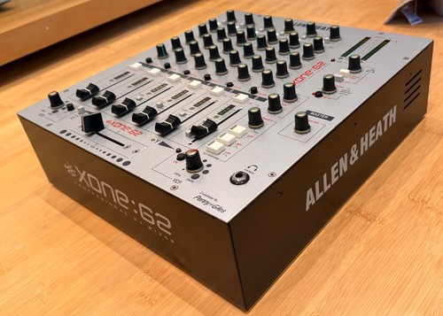 Allen heath xone - &, analog