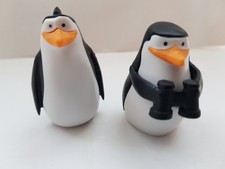 2 Pinguin Figuren  aus der