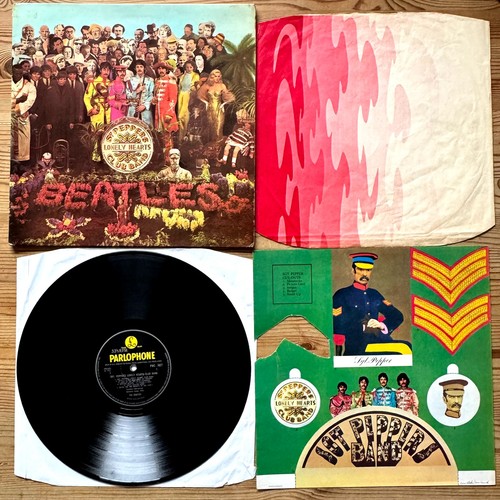Beatles sgt peppers lhcb - peppers,