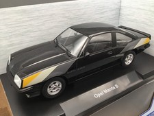 Modellautos 1:18 MCG Modelcar