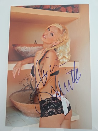 Vivian schmitt xxl foto - vivian,
