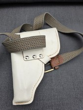 Pistolenhalfter mit Gürtelschlaufe weiß Leder DDR 70er Jahre Holster Regulierer