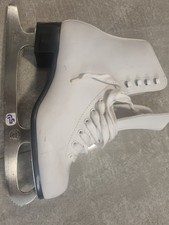 Eiskunstlauf Schlittschuhe