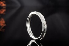 Pomellato Ring Kollektion Milano mit Diamanten rundum in 750er Weißgold Schmuck