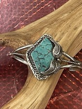 Navajo Armspange mit grünem