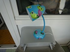 Schreibtisch Nachttischlampe Pylones Froschmotiv blau neuwertig