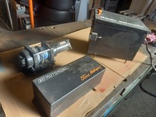 Kfz-Anhänger Seilwinde mit Batteriebox