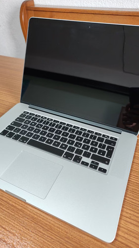 Apple macbook pro retina mitte - apple,