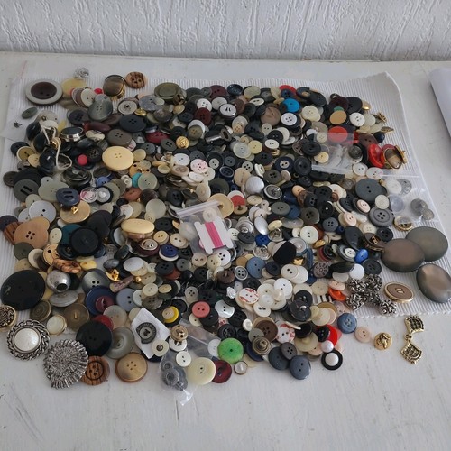 Omas alte knopfsammlung - omas,