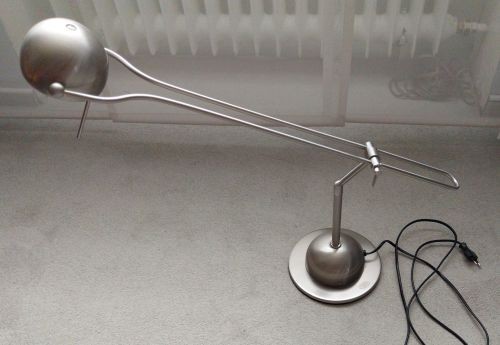 Schreibtischlampe verstellbar
