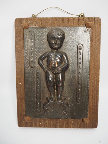 Manneken pis wandrelief - manneken,