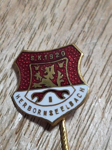 Alte anstecknadel fußball - alte,