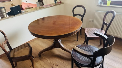 Biedermeier tisch und vier - biedermeier,