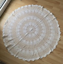 Alte runde gehäkelte