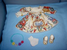 Bezauberndes Puppenkleid für