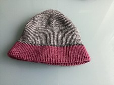 Mütze TCM grau mit rot innen