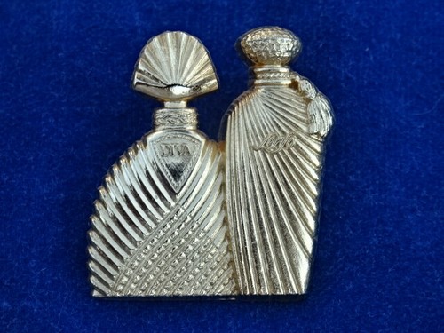 Pins badge ungaro diva - pins,