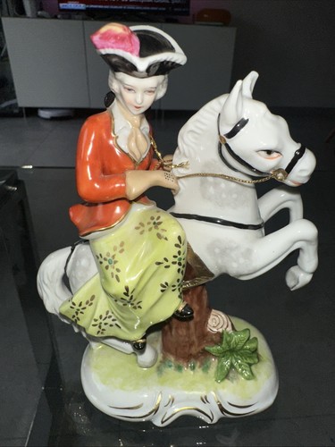 Porzellanfigur reiter auf - porzellanfigur,,