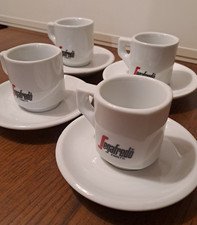 SEGAFREDO 4 Stück Kaffeetassen und Untertassen