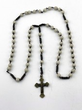 Rosenkranz weiss Porzellan Perlen Fürbitte Gebete Kreuz Messing alt #13793