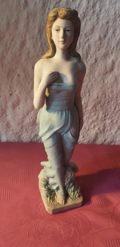 Figur aus porzellan oder - aus,