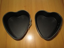 2 kleine Herz-Backformen