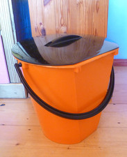 fast wie neu!! DDR Plastikeimer Abfalleimer Windeleimer mit Deckel orange Eimer