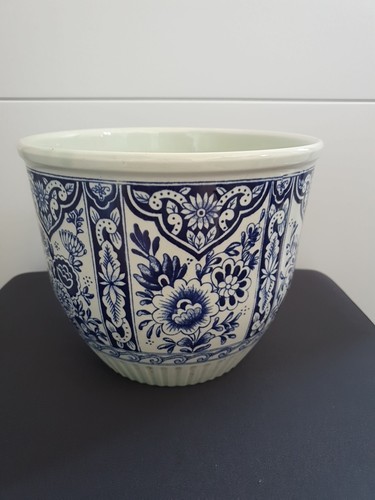 Blue and white delft - blue, flower