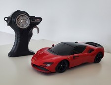 Maisto Tech 81532 Ferrari SF90 Stradale (rot, Maßstab 1:24) ferngesteuertes Auto