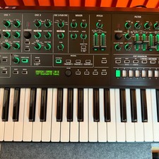 Roland System 8, virtuell analoges Synthesizer Keyboard - OVP, Restgarantie