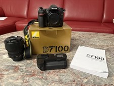 Nikon D7100 18-105 VR Kit Top