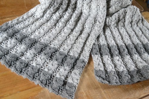Schultertuch gestrickt