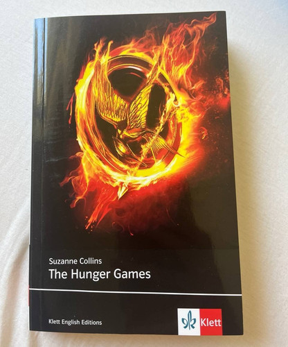 Suzanne collins the hunger - the,